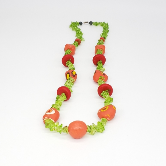 Maybe a good Halloween Necklace - Picture 7 of 7